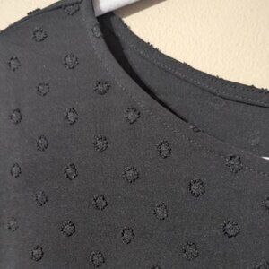 Counterparts black pindot XL top